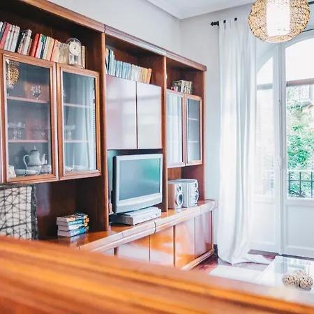 Apple By People * Saint-Sébastien