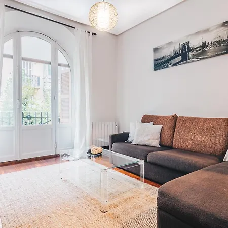 公寓 Apple By People